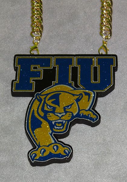 School spirit chain created for student recognition.